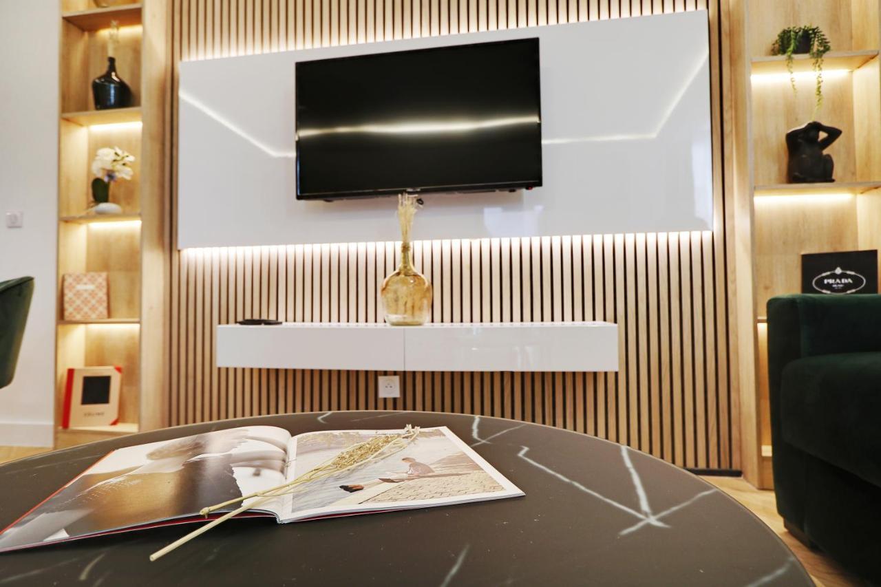 Off Majesti Upper Marais Apartment- Rue Du Faubourg Saint-Martin 巴黎 外观 照片