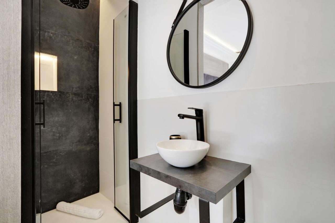 Off Majesti Upper Marais Apartment- Rue Du Faubourg Saint-Martin 巴黎 外观 照片