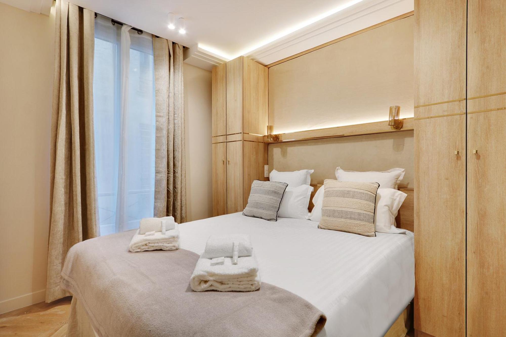 Off Majesti Upper Marais Apartment- Rue Du Faubourg Saint-Martin 巴黎 外观 照片
